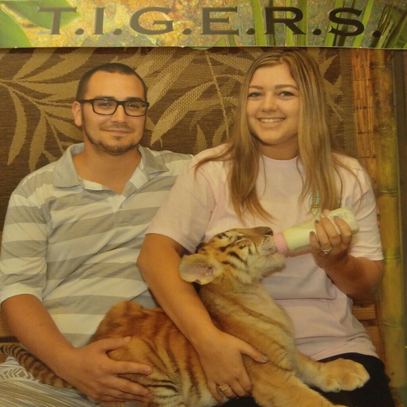 Meet your Posher, Ashley - Picture 2 of 8